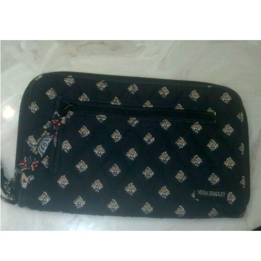 Vera Bradley wristlet clutch travel wallet zip around black great organization